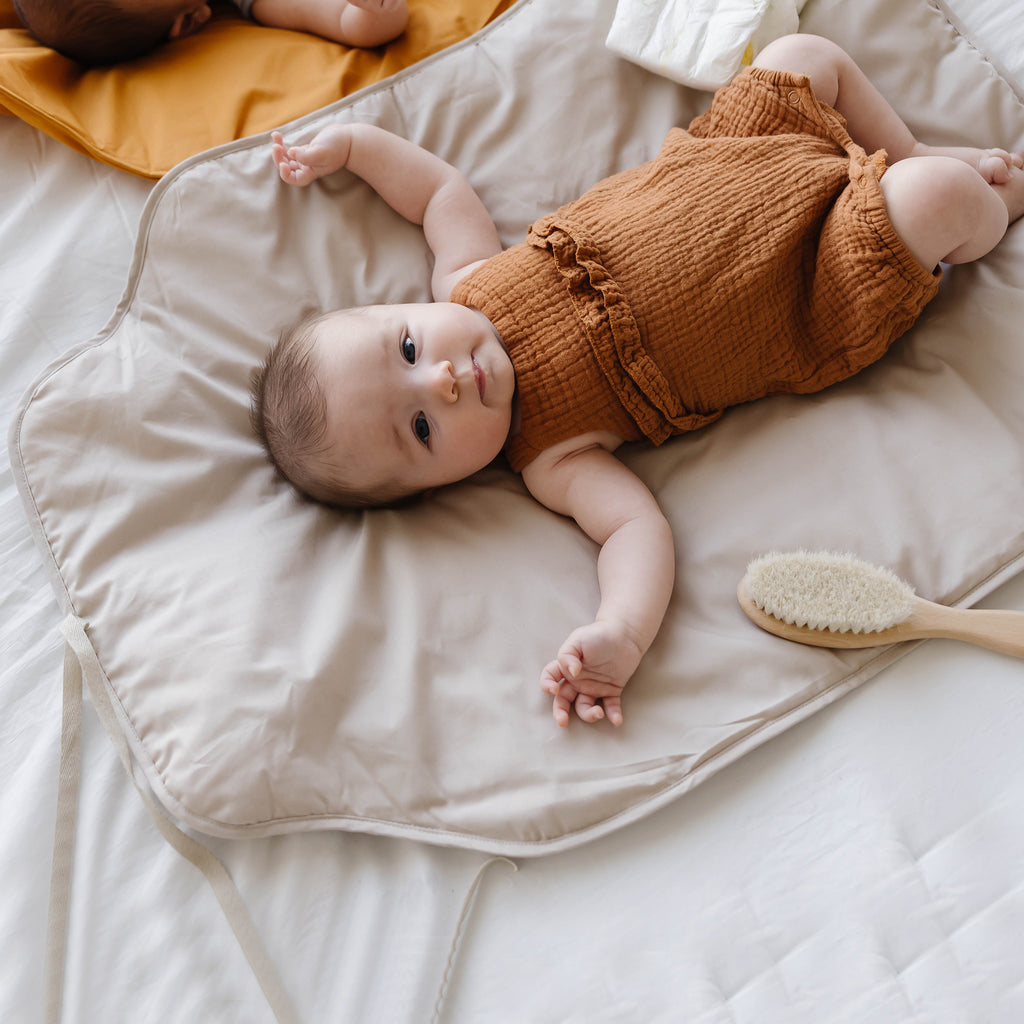 On The Go Portable Changing Pad- Beige - Natemia